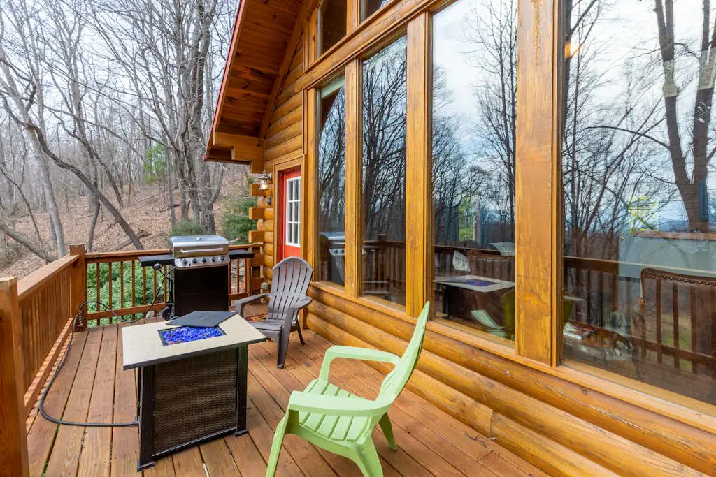Bear Print Mountain Lodge