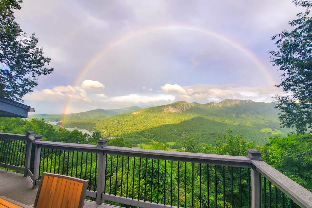 Youngs Mountain Hideaway