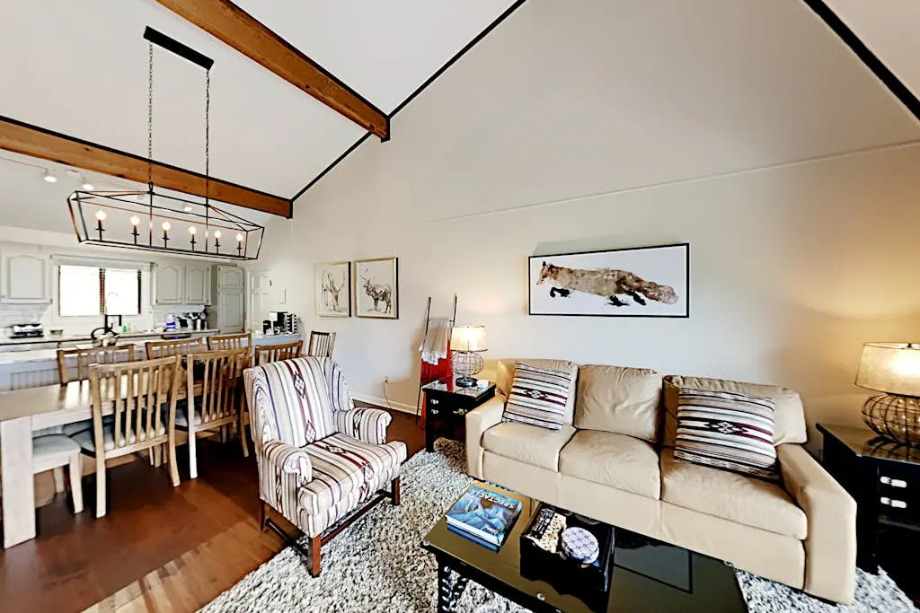 Youngs Mountain Hideaway