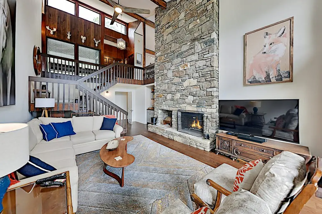 Youngs Mountain Hideaway