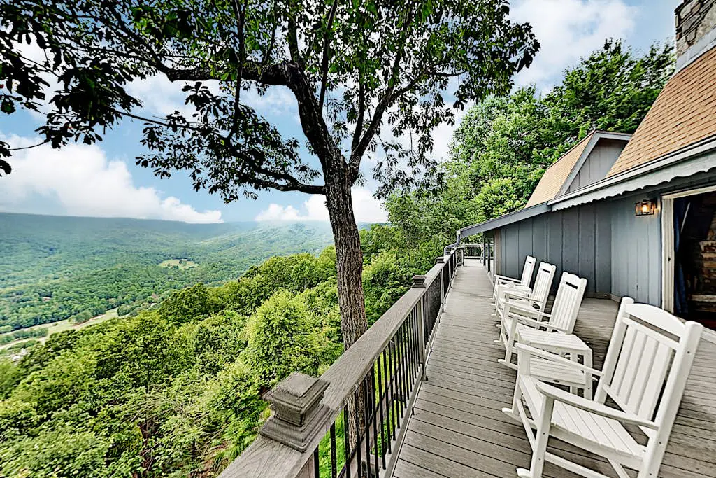 Youngs Mountain Hideaway