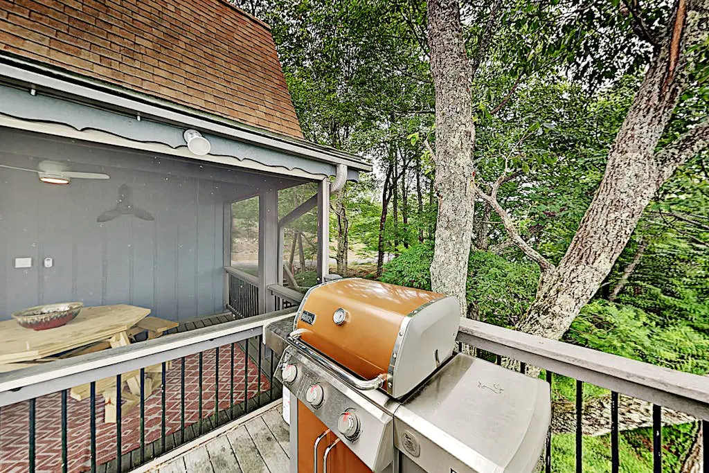 Youngs Mountain Hideaway