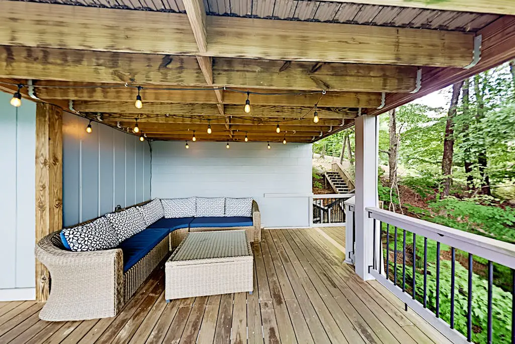 Youngs Mountain Hideaway