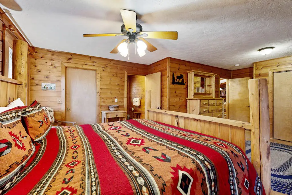 Moose Creek Lodge