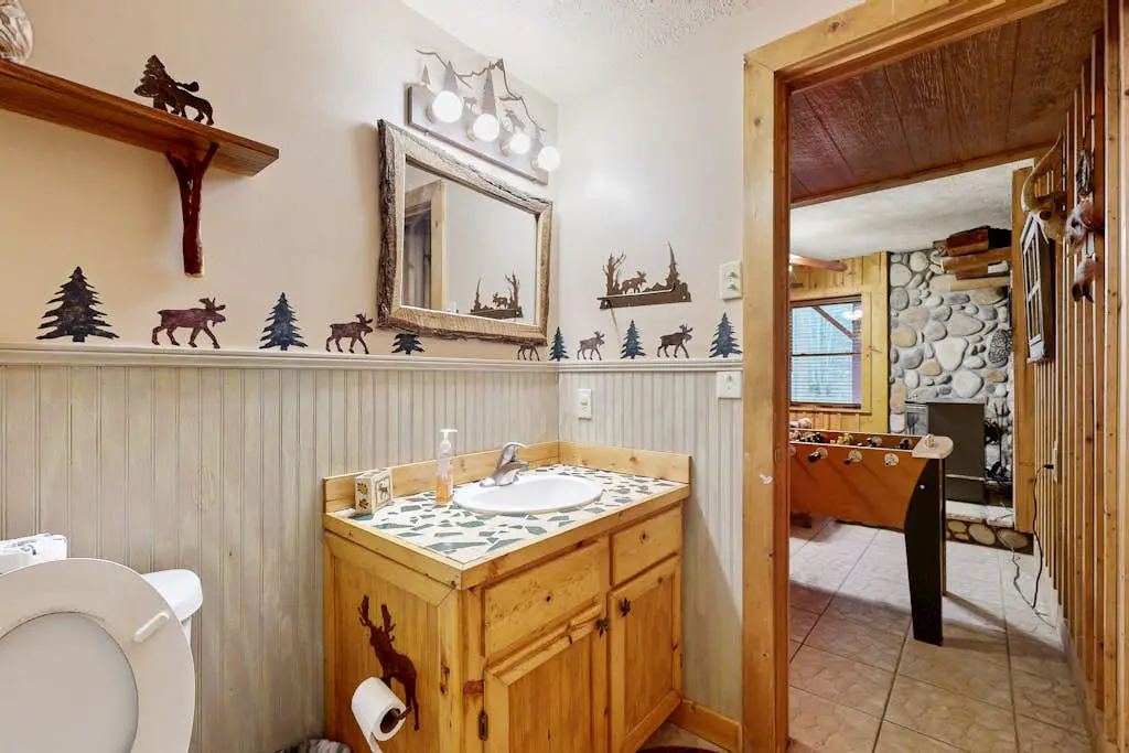 Moose Creek Lodge
