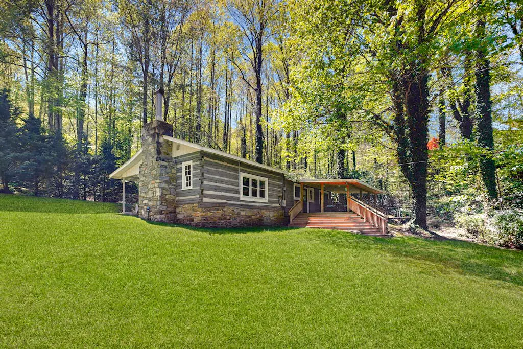 Bradley Bear Hideaway
