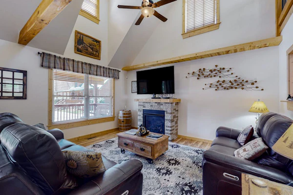 Pristine mountain home with fireplace, gorgeous views, W/D, grill, & deck