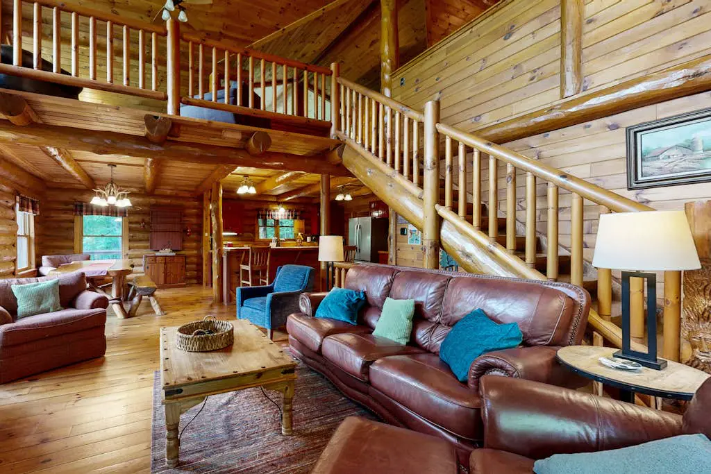 Red Lantern Lodge