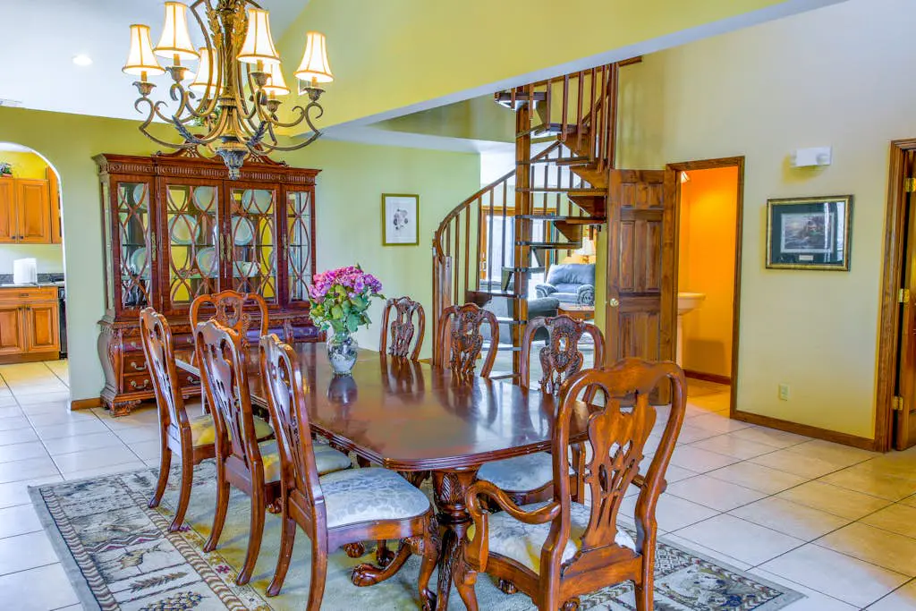 Meadow Creek Manor
