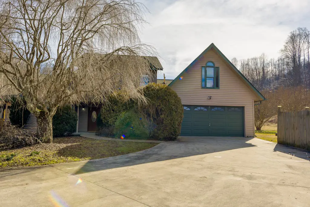 Meadow Creek Manor