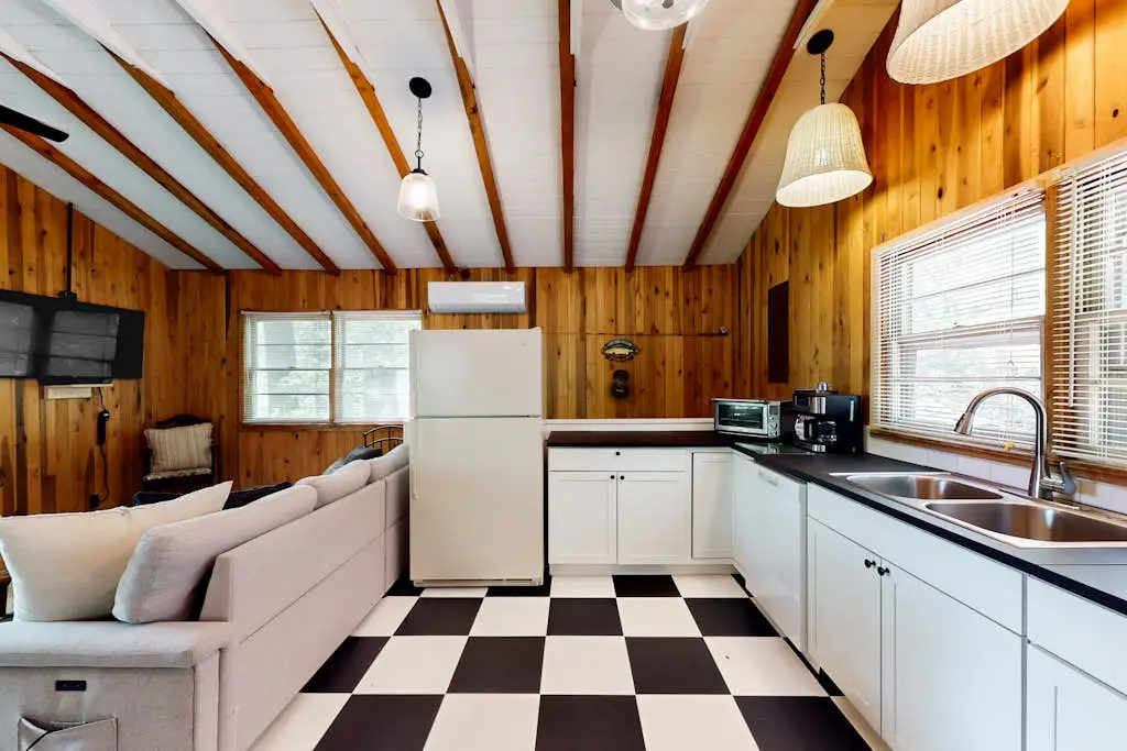 Nantahala Lake Hideout