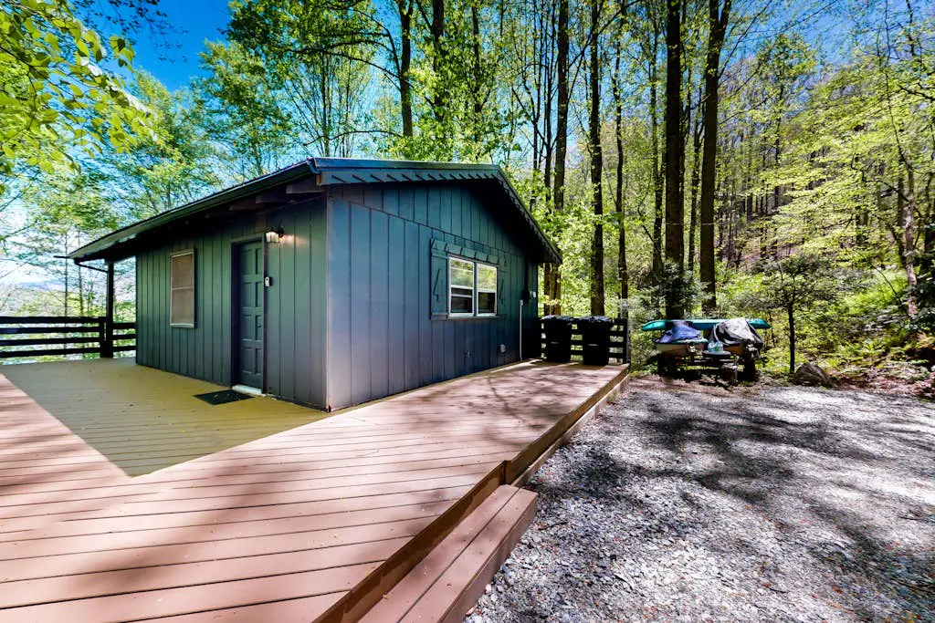 Nantahala Lake Hideout