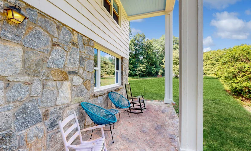 Dog-friendly Nature Retreat with Deck, Covered Patio and Open Spaces
