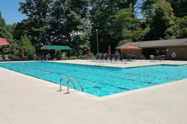 Charming house in Brevard with heated outdoor pool, tennis court, and a gym