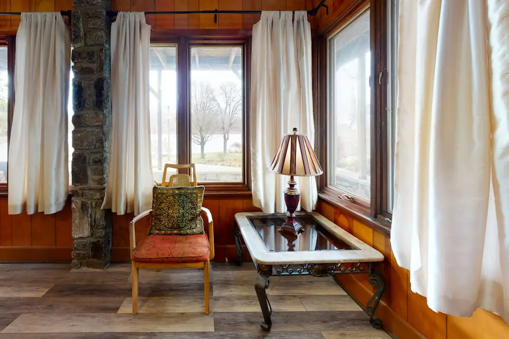 Morris Villa Lower