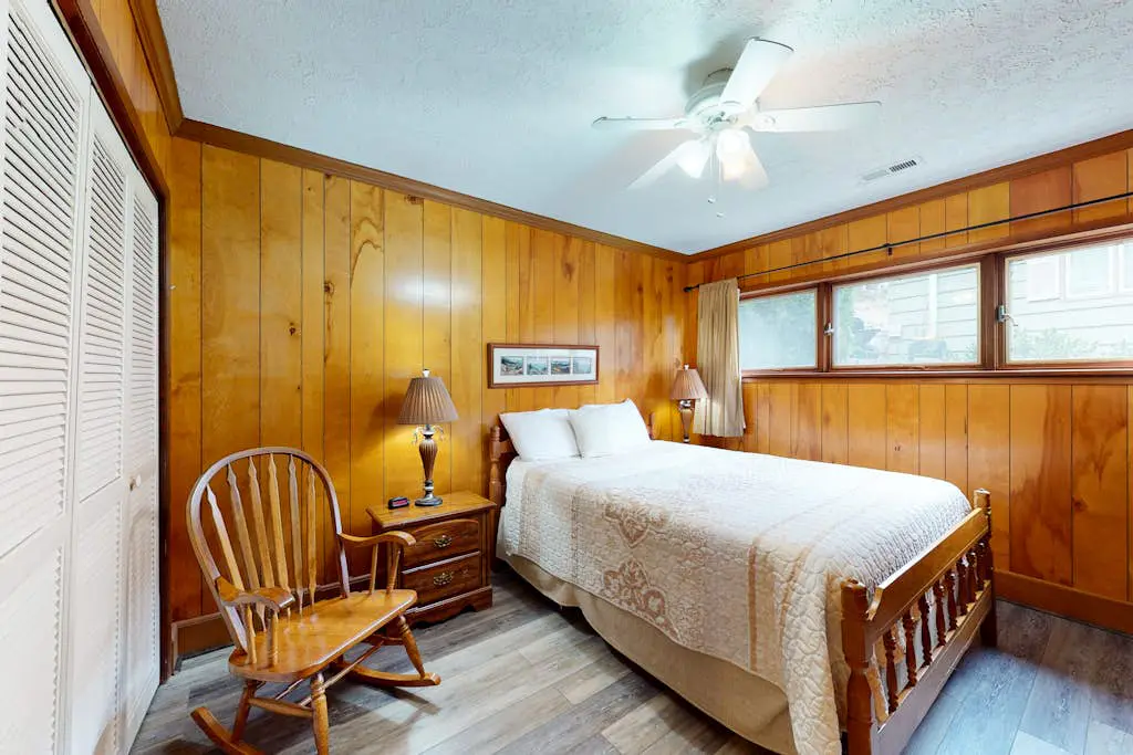Morris Villa Lower