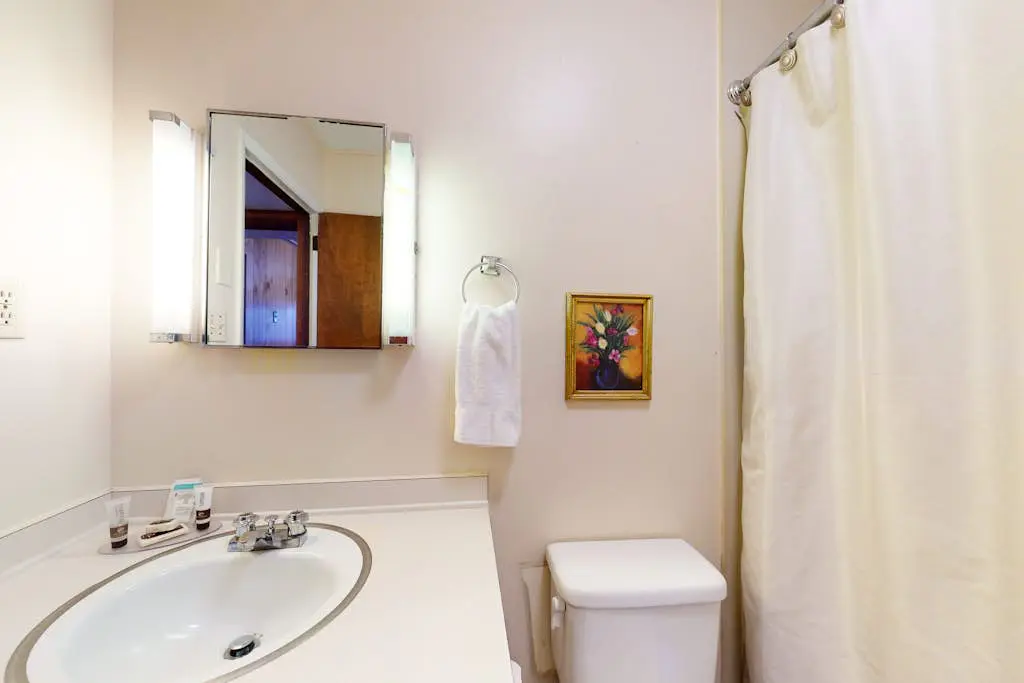 Morris Villa Lower
