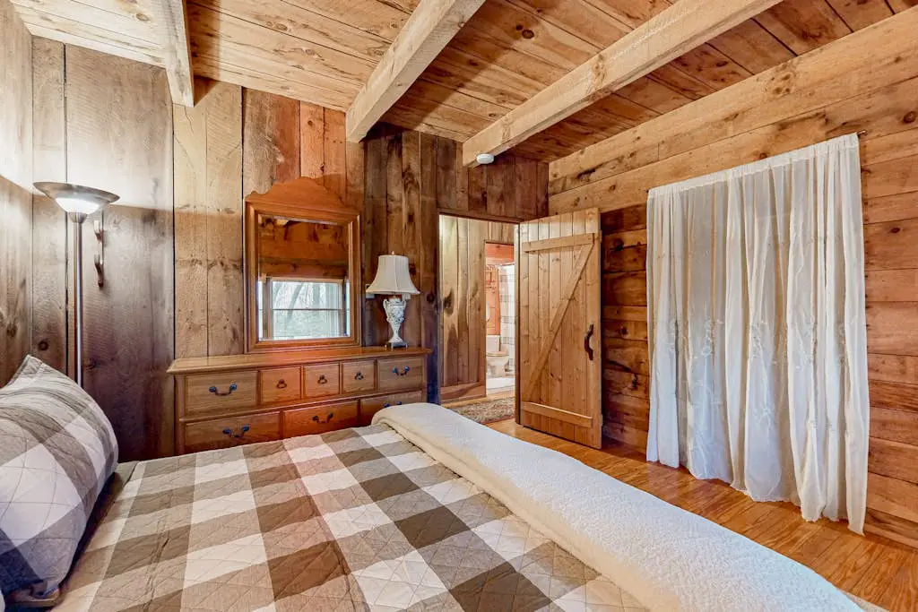 Gold Creek Cabin