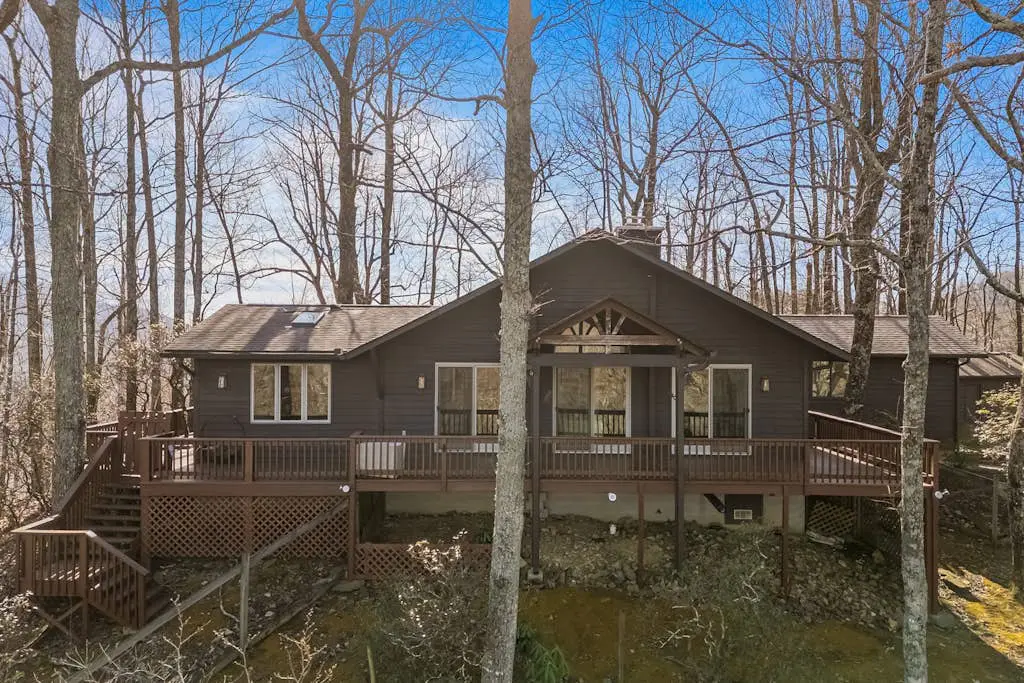 Gold Creek Mountain Retreat