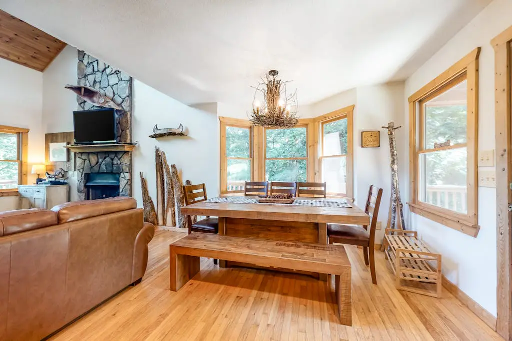 Canoe Creek Cabin