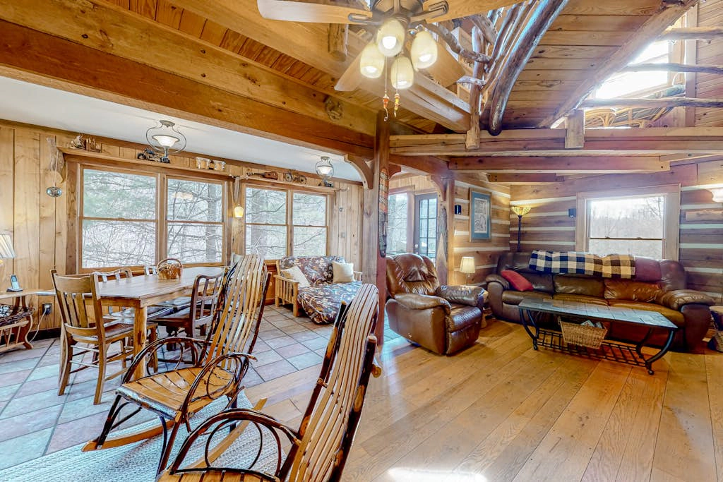 Glass Mountain Treehouse