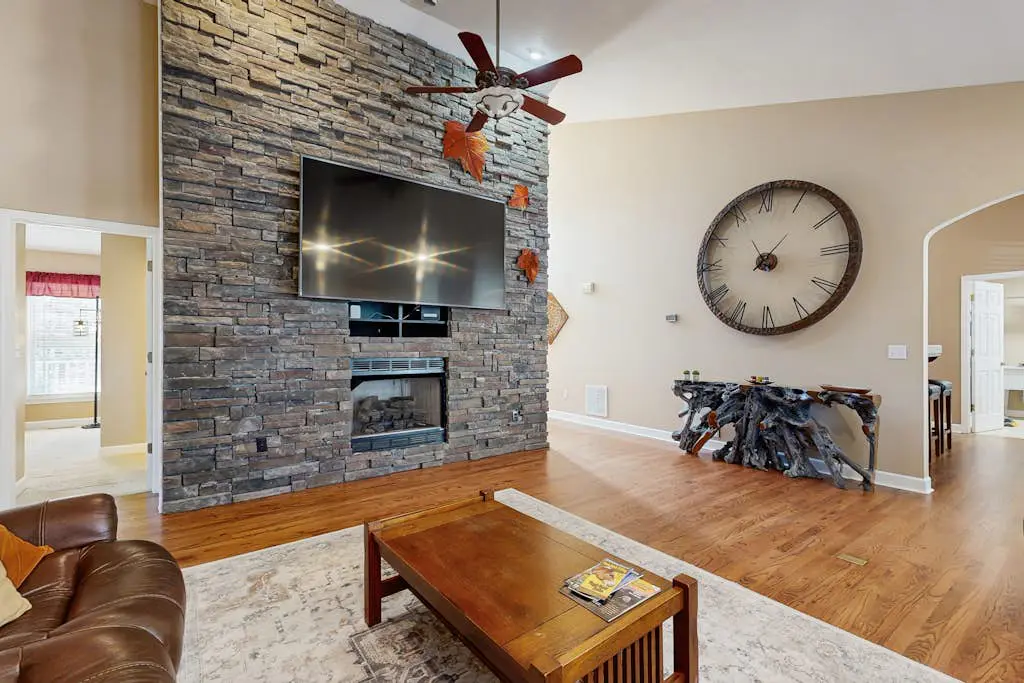 Hendersonville Hideaway