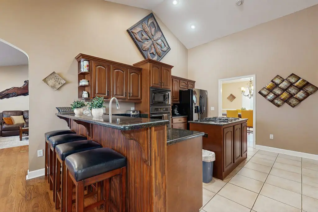 Hendersonville Hideaway