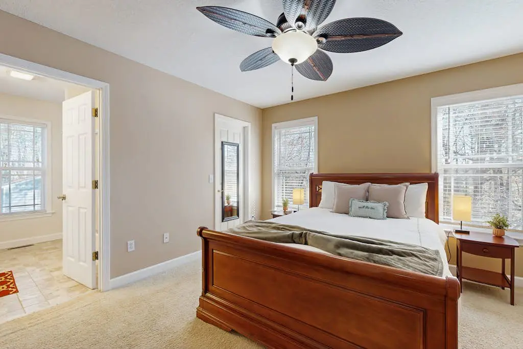 Hendersonville Hideaway