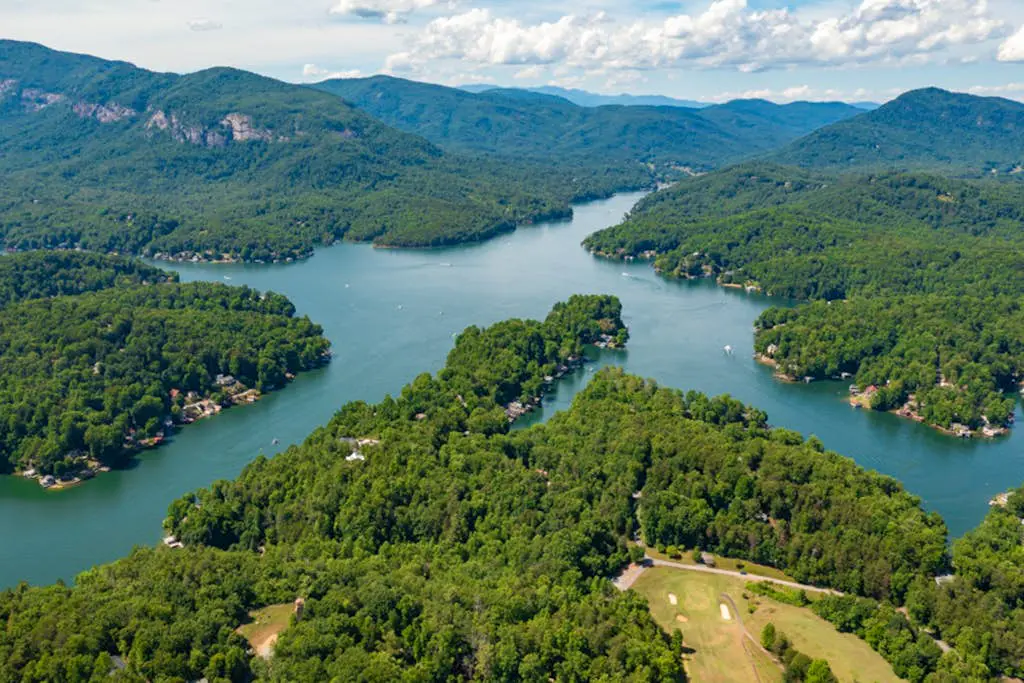 Rumbling Bald Resort Unit -2004
