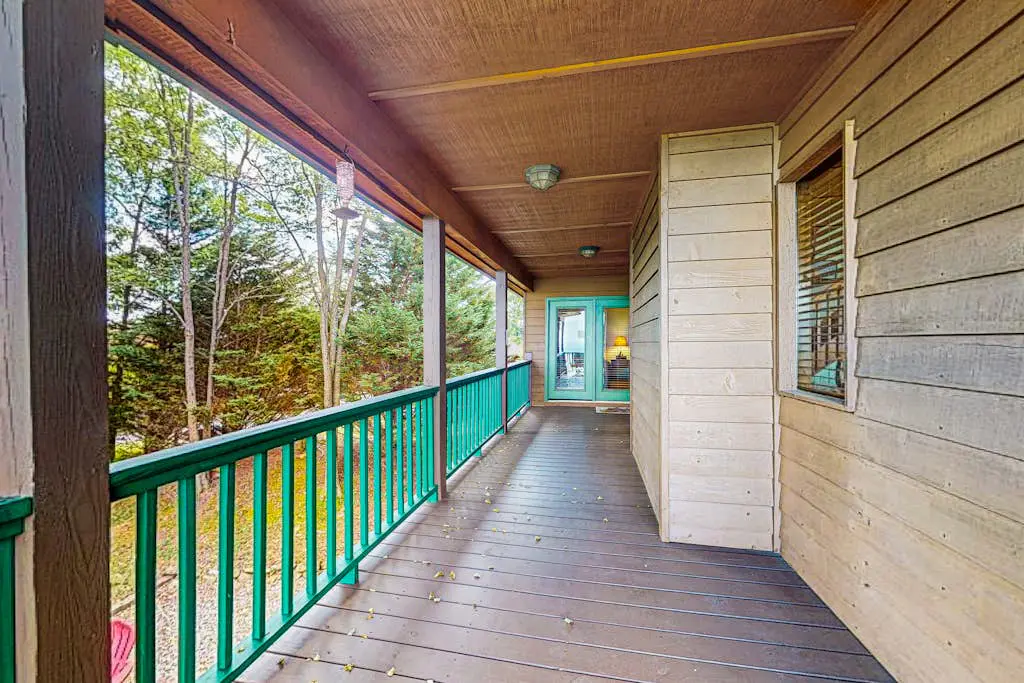 Nature's Embrace Cabin
