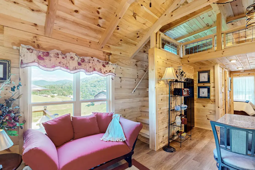 Cabin on Loye & Sunrise Cabin
