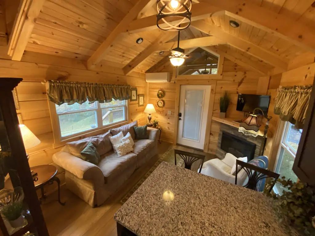 Cabin on Loye & Sunrise Cabin