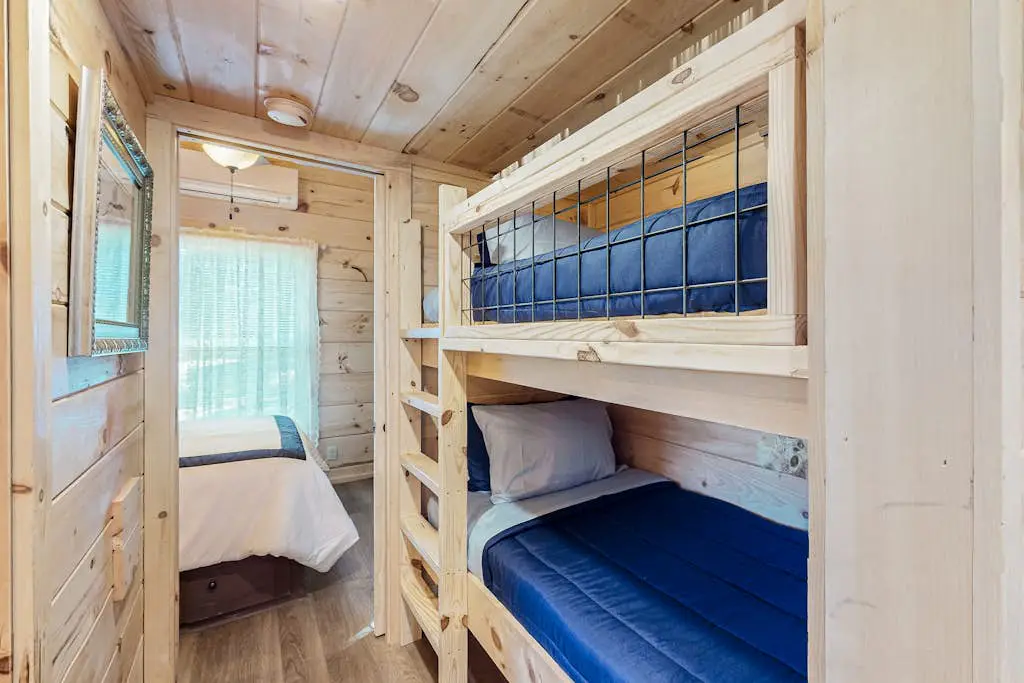 Cabin on Loye & Sunrise Cabin