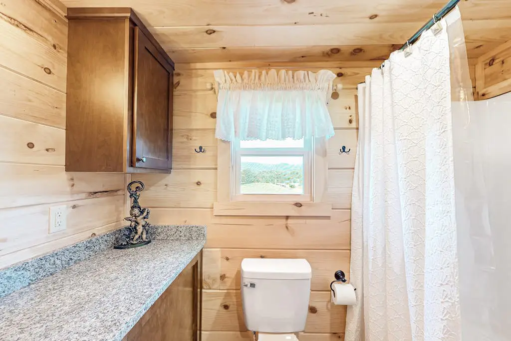 Cabin on Loye & Sunrise Cabin