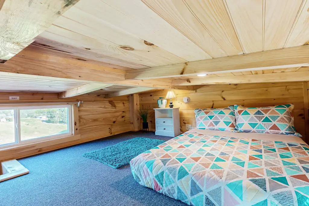Cabin on Loye & Sunrise Cabin