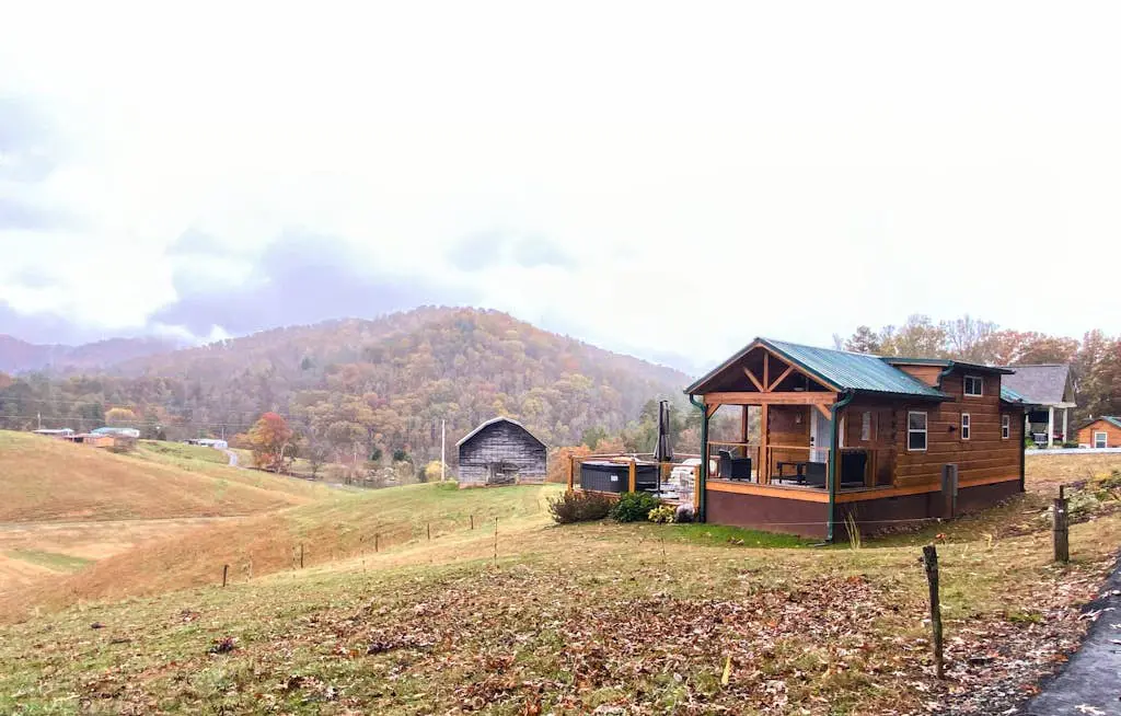 Cabin on Loye & Sunrise Cabin