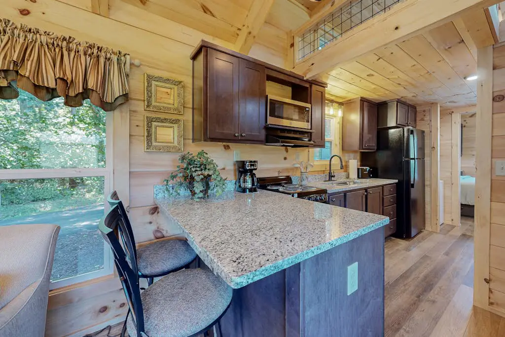 Cabin on Loye & Sunrise Cabin