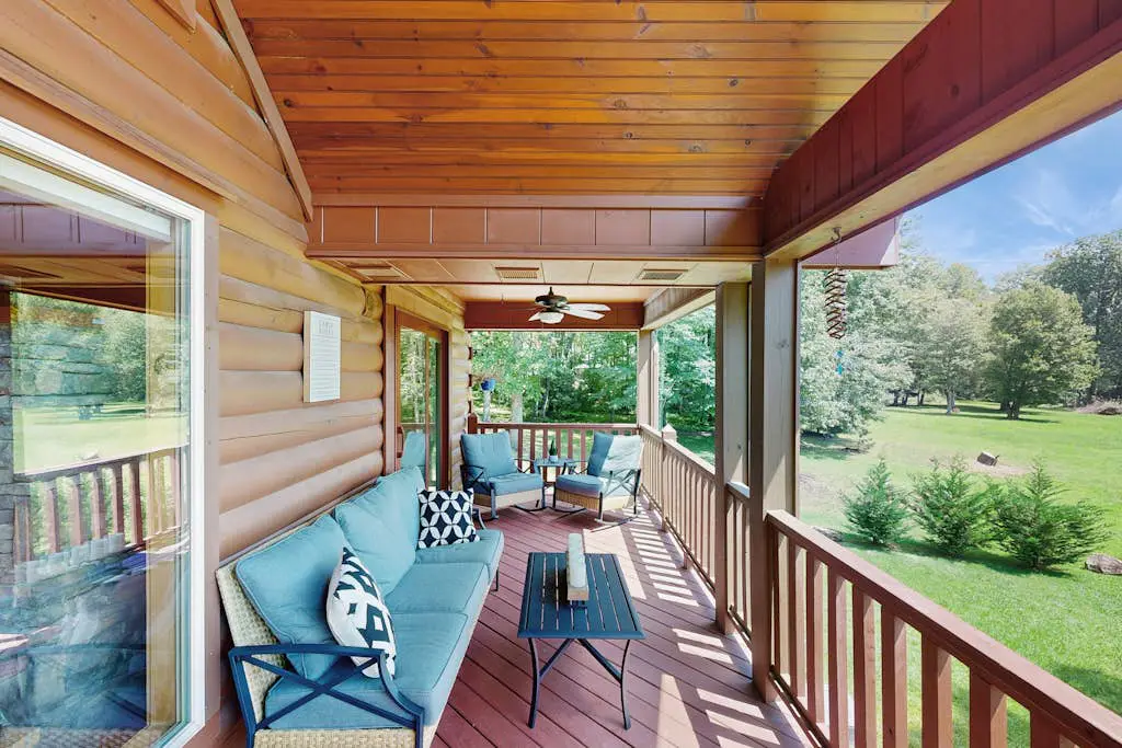 Lakefront Blue Ridge Cabin