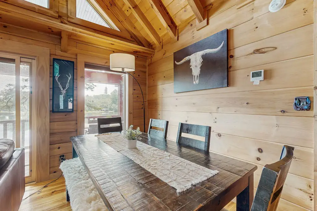 Lakefront Blue Ridge Cabin