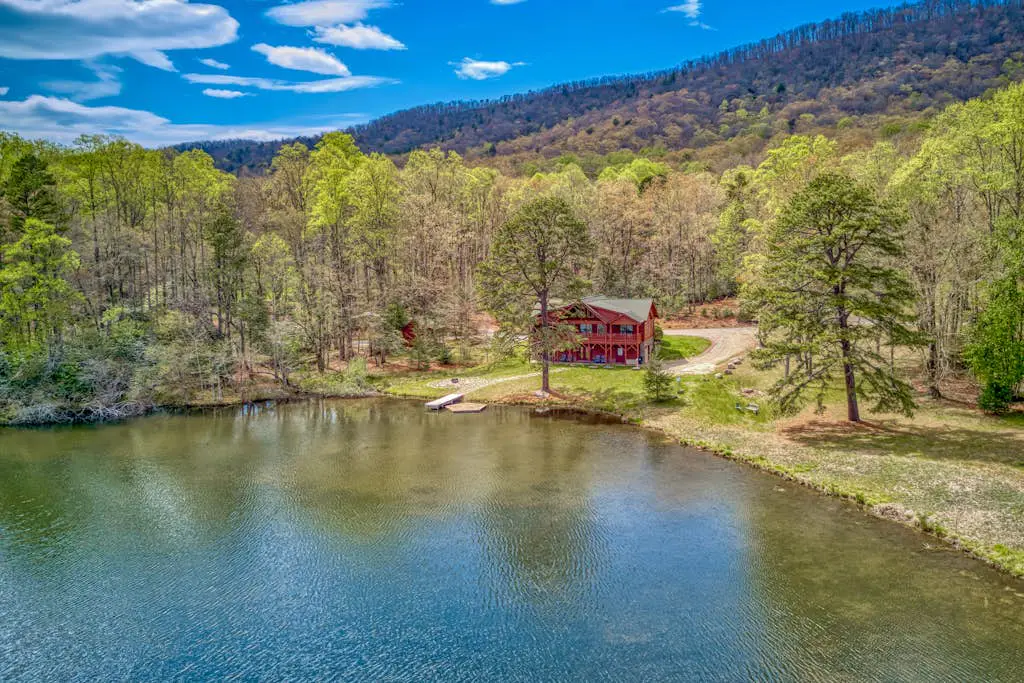 Lakefront Blue Ridge Cabin