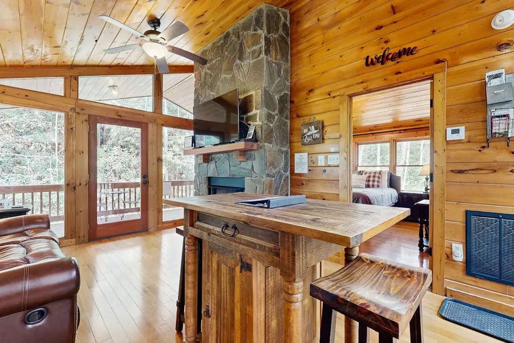 Creeksong Cabin