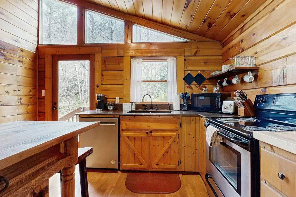 Creeksong Cabin