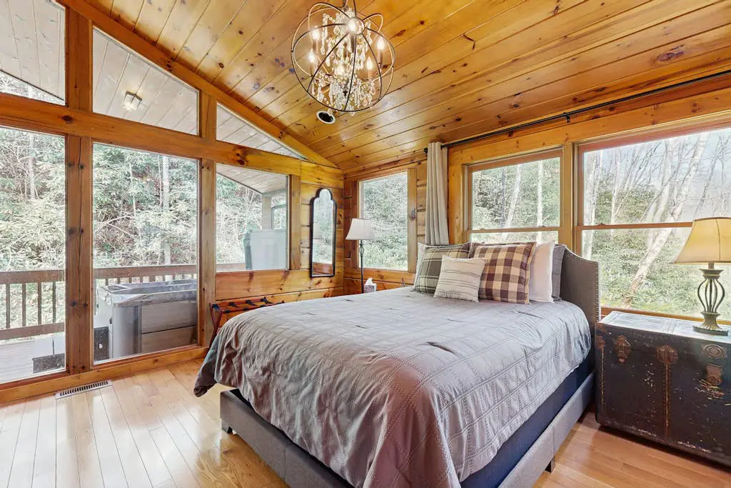 Creeksong Cabin