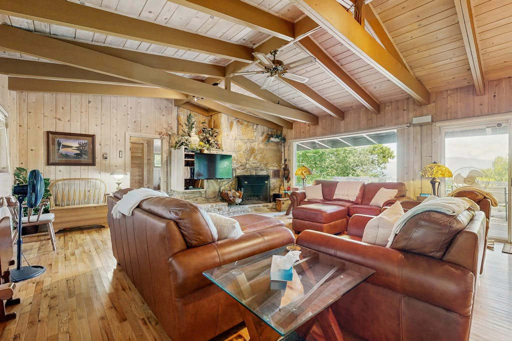 Vista Heights Retreat