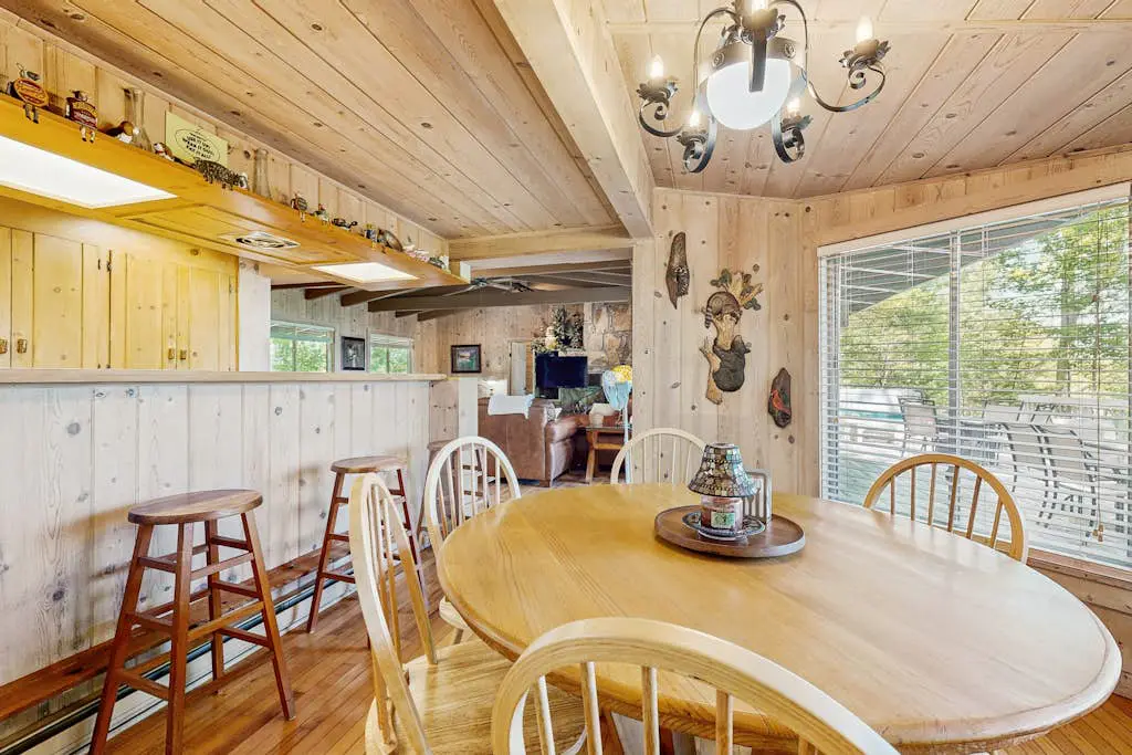 Vista Heights Retreat