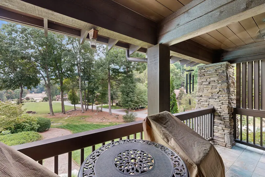 Firefly Cove 202