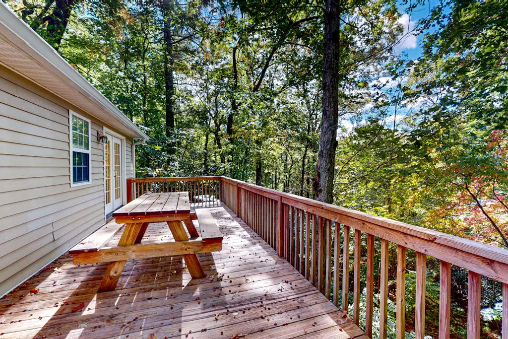 Holly Forest Hideaway