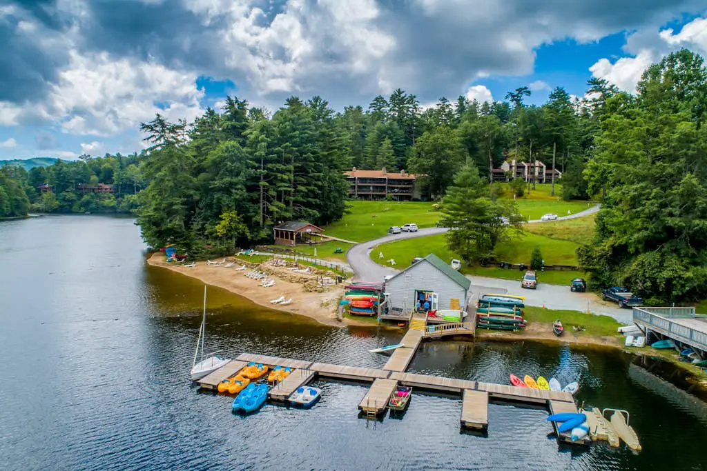 Holly Forest Hideaway