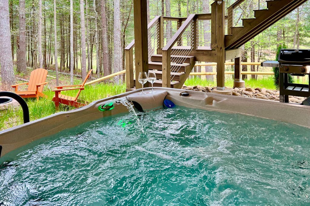 Brand-new home near Weaverville with game room, private hot tub, firepit, & BBQ