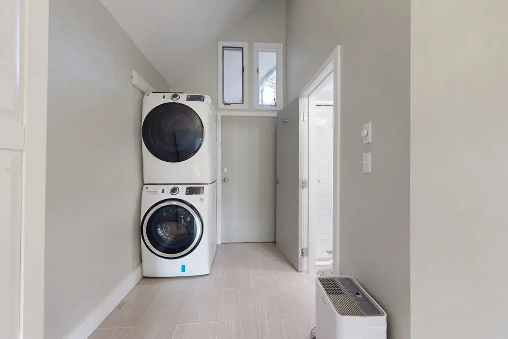 Sapphire Serenity - Full Condo